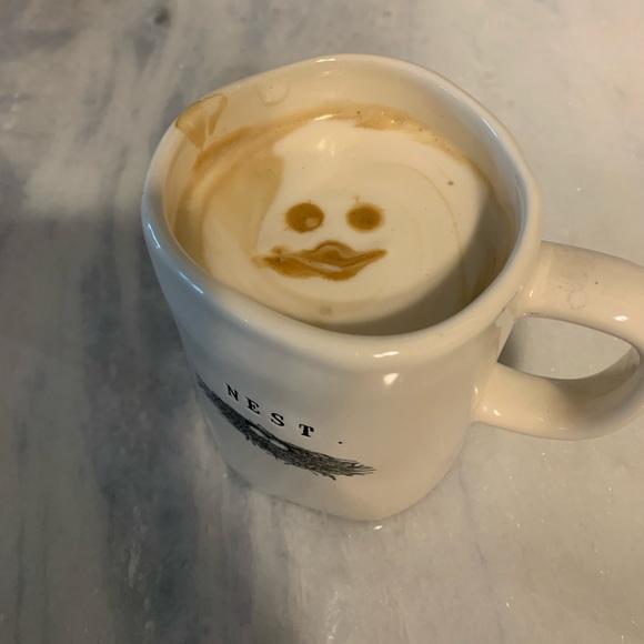 Meet your Posher, Ali. - Picture 1 of 1